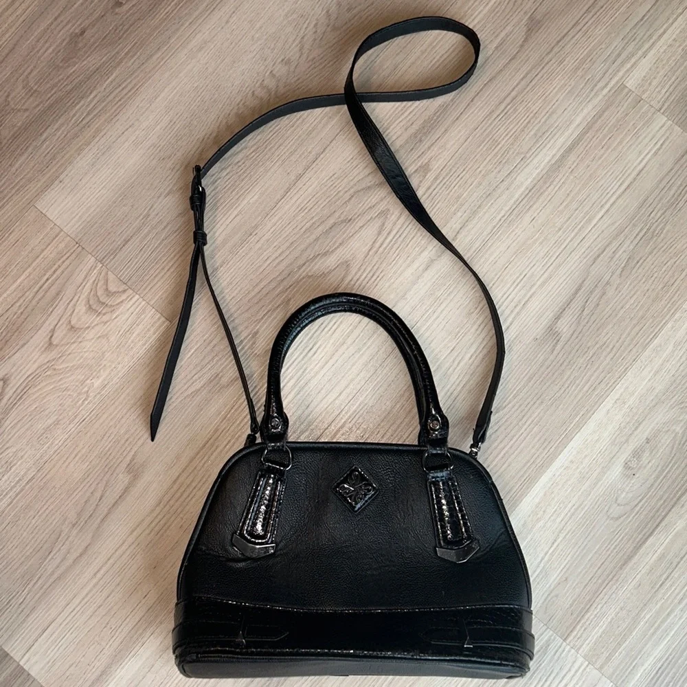 Simply Vera Vera Wang Faux Leather Snake Skin Handbag Black Purse Handle